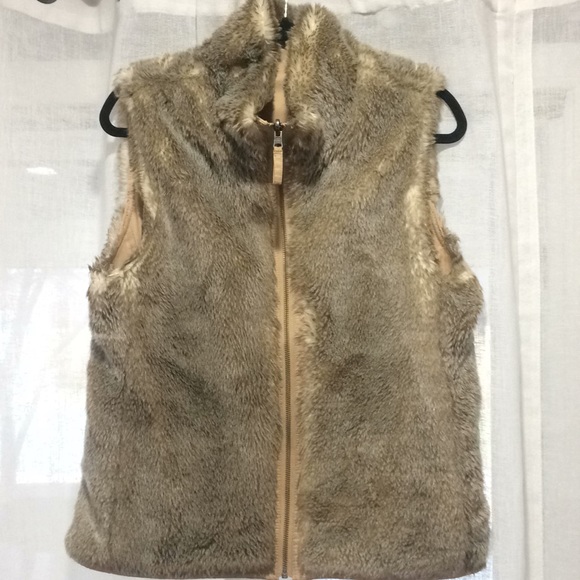 Gap reversible fur vest Size Medium - Picture 1 of 4